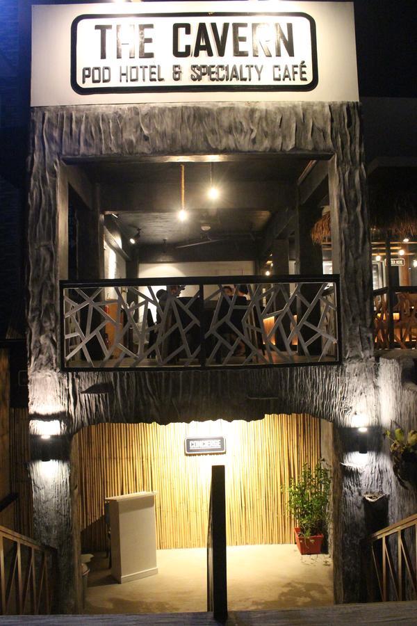 The Cavern Pod Hotel & Specialty Cafe El Nido Exteriör bild